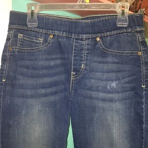 Signature by Levi Strauss pull on skinny jeans